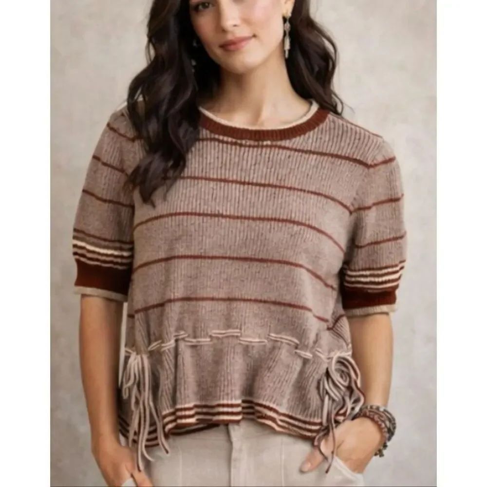 Ontwelfth puff sleeve striped short sleeve knit top M